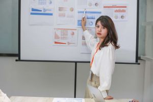 人力外包在企業發展的不同階段的適用性